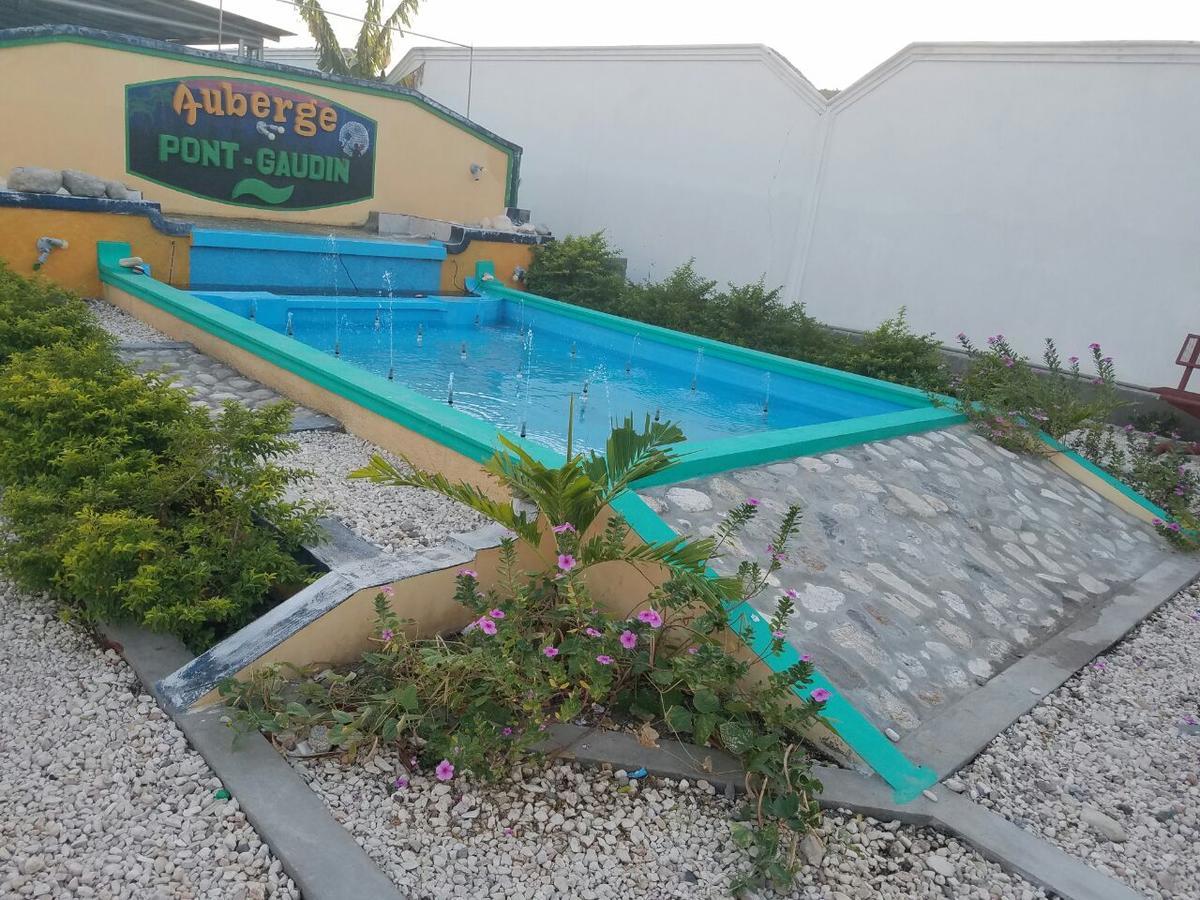 Auberge Pont-Gaudin Gonaives Eksteriør billede